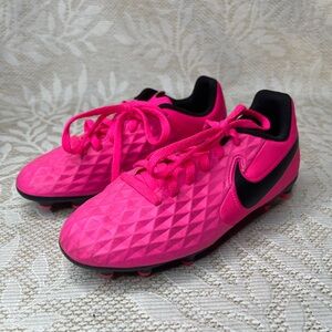Nike Jr. Tiempo Legend 10 Club Soccer Cleat - Kids pink size 1Y